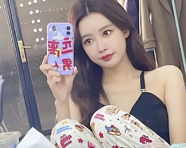 孙怡|孙怡恢复单身后开始搞事业,穿厚实毛衣录综艺,嘟嘴卖萌心情超好