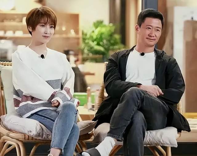 吴京|吴京两次甩开挽他手臂的美女,几乎要将女方抡出去,被赞男人楷模