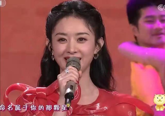 春晚|赵丽颖首次亮相春晚太紧张！一袭红裙造型甜美，人美气质佳很抢眼