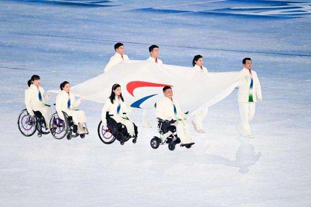 韩国队|韩国队彻底坐不住，眼红中国队18金霸占榜首，现实0奖牌打脸韩媒
