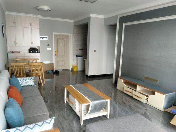 96平米的穷装效果一般，就比毛坯放强点，边存钱边装修