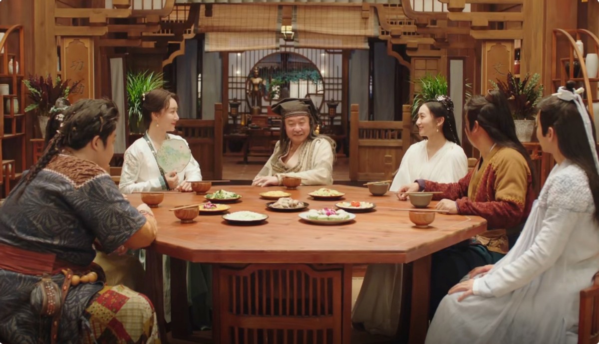 医是医二是二|《医是医二是二》开播，拿下榜单第二，喜剧戏骨演技惊艳四座