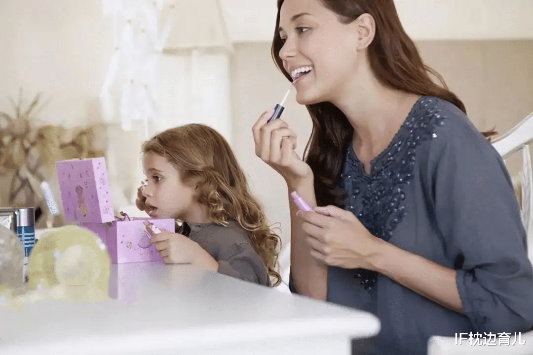 招聘|男孩崇拜外卖妈妈,5岁女孩用50万摄影机,他们的父母都很了不起