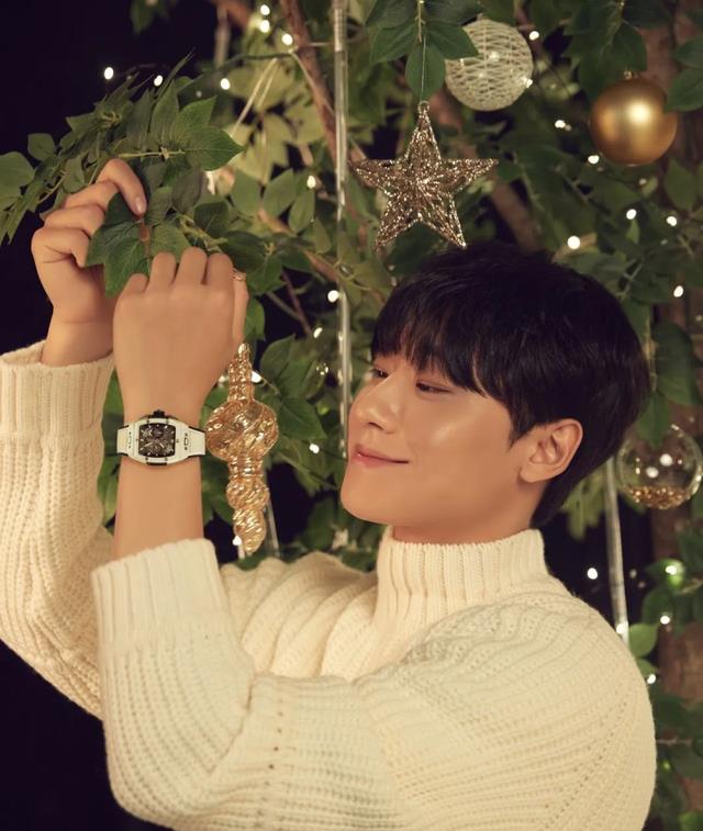 宋慧乔|41岁宋慧乔新戏撞头27岁男星齐刘海造型空气感十足