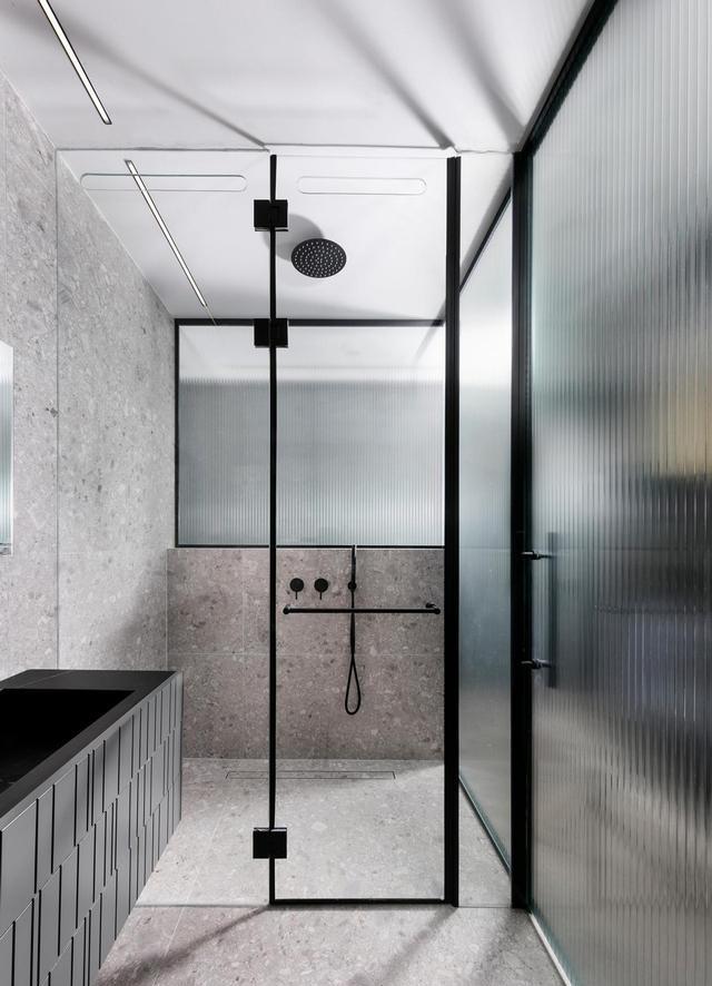 99㎡装出大平层效果,12㎡的大阳台只装护栏不封窗,这才是真享受