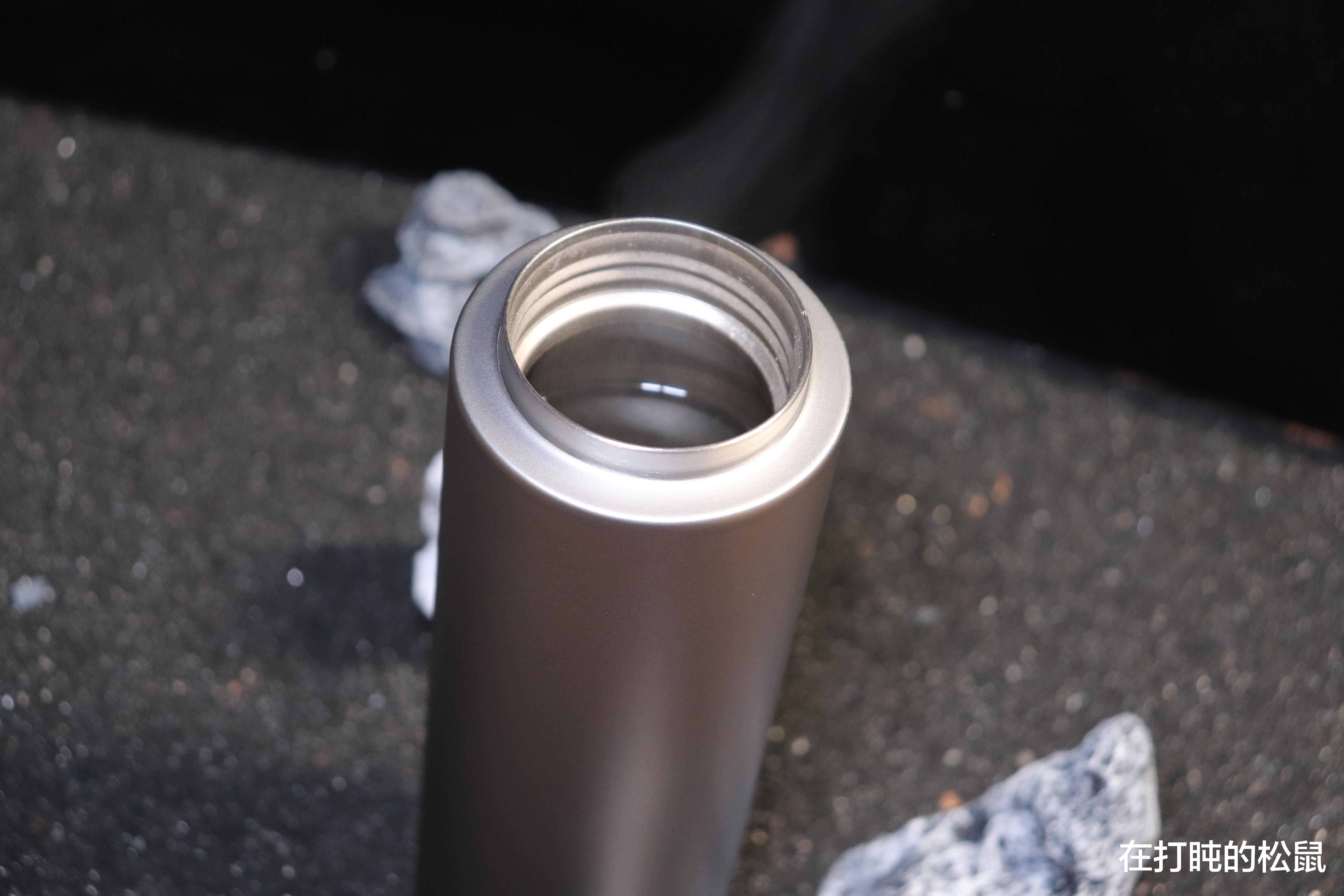 米家|日常出行携带好物，米家保温杯Ti体验：重量超轻，保温性能好！