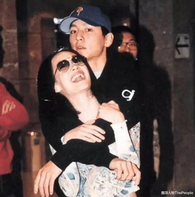 郑伊健|照着前任找现任？这几位男明星是爱屋及乌，还是纯属巧合？
