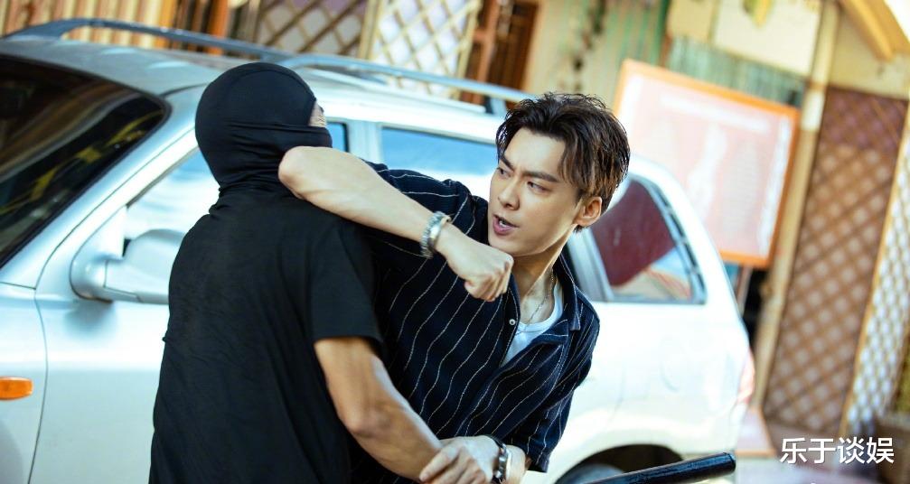 李易峰|阿豪牺牲!于奶茶下线!李易峰曾说35岁结婚,可碰不到有缘分的人