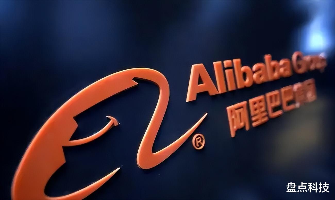 唯品会|转身科技的阿里、押宝物流的京东，坚守特卖的唯品会