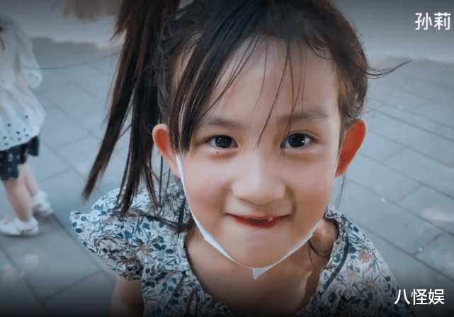 蒋梦婕|孙莉正式公开小儿子正脸照，像极缩小版黄磊，和姐姐多妹似双胞胎