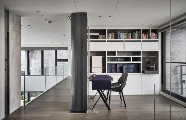 250㎡现代别墅,朴素自然、简约文艺,令人舒适惬意