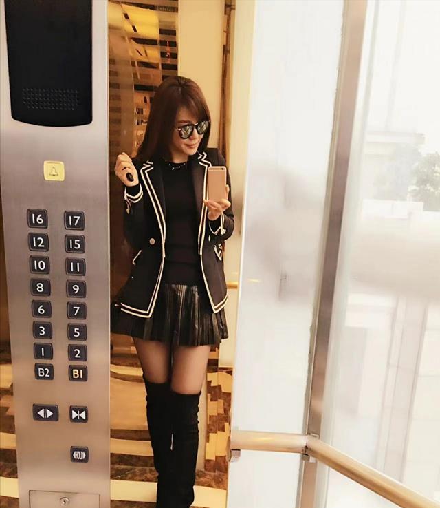 高亚麟|高亚麟的妻子时玮，嫁大11岁丈夫恩爱14年，至今无子依然幸福甜蜜