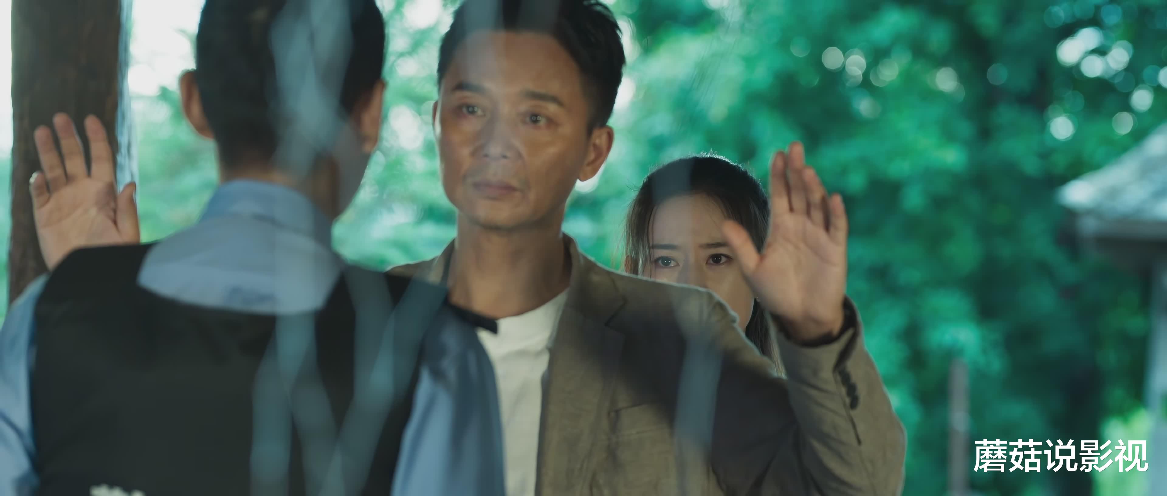 吴振峰|《冰雨火》结局圆满，却有两大遗憾，杨玲太无奈，吴振峰意难平