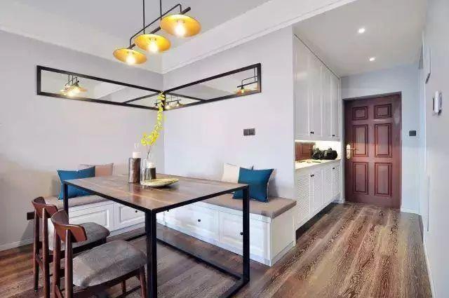 112平现代简约风三居室,玄关与餐厅的衔接很完美,不拥挤又实用