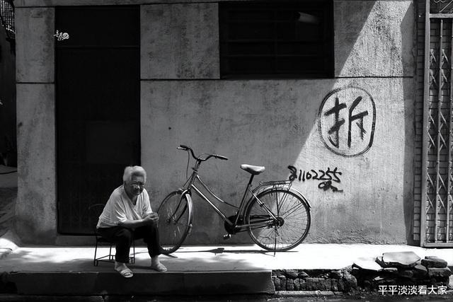 东莞|上海“钉子户大王”张新国:张口要6套房和1亿,硬撑14年,最后怎么样了?