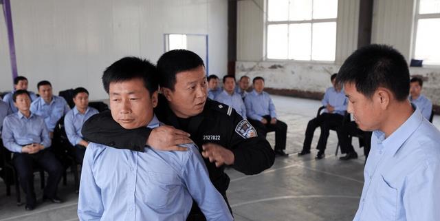 警察|8月起，监狱警察开放招聘名额，薪资待遇好，看看你符合条件吗？