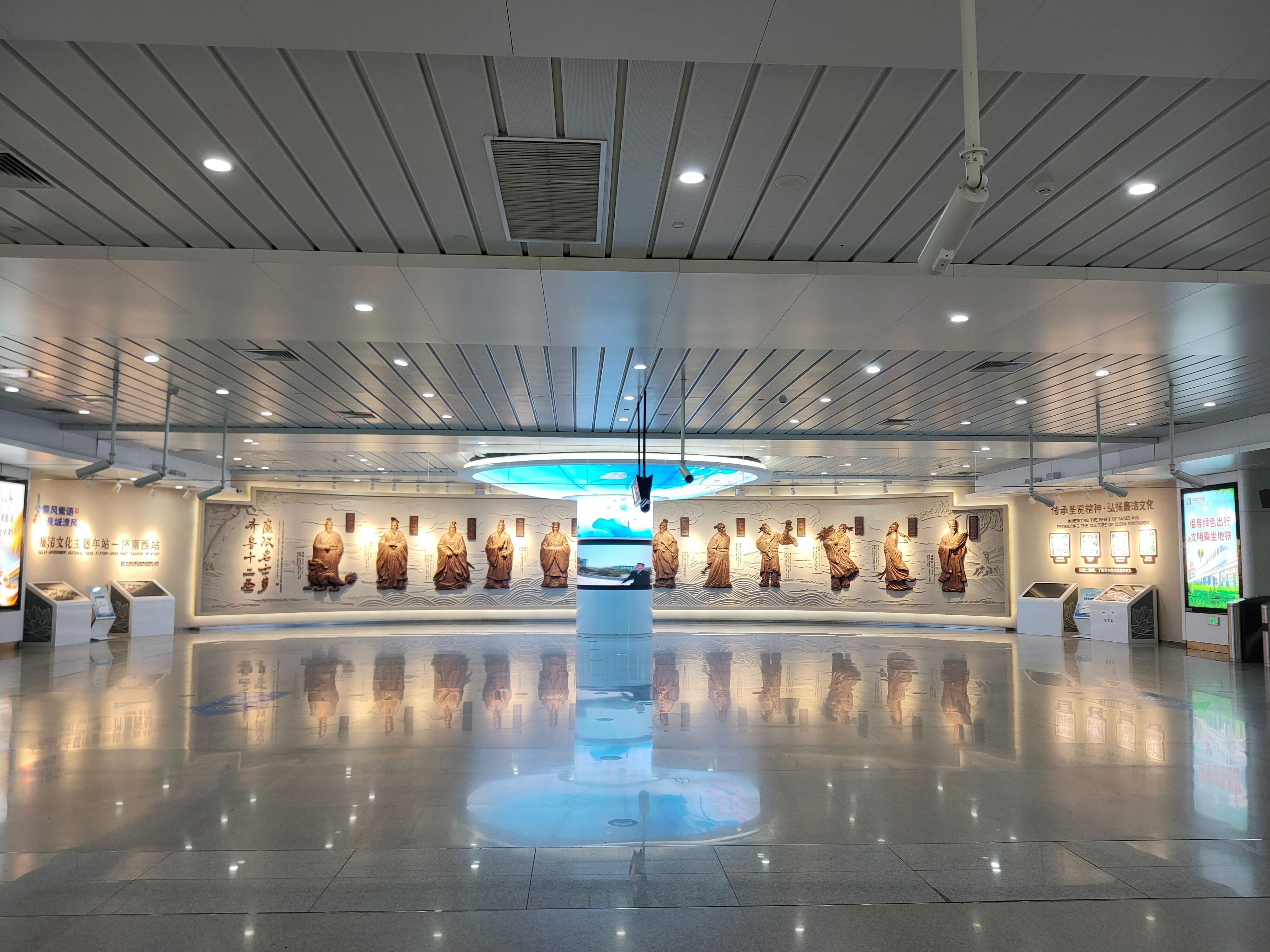 森林公园|8.1-8.9赣湘鲁万字百图非严肃旅行攻略——随便走走、看看、吃吃