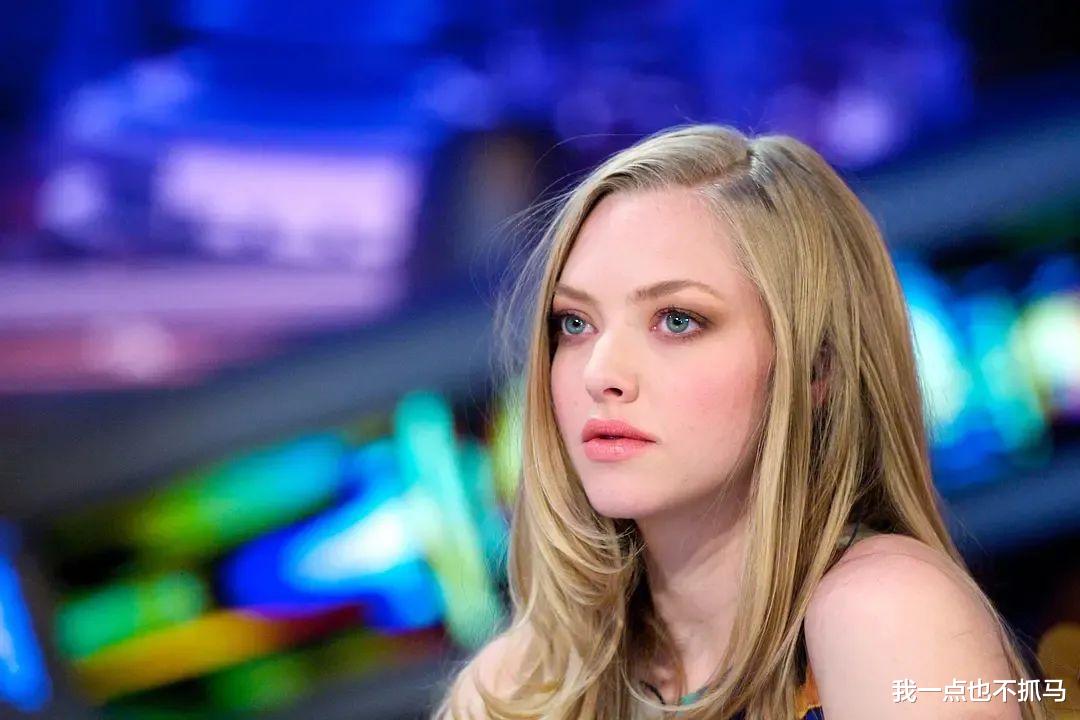 好莱坞|全球爆红后遭泄露私照,好莱坞“最美尤物”隐退养鸡:火了18年,她可不是花瓶