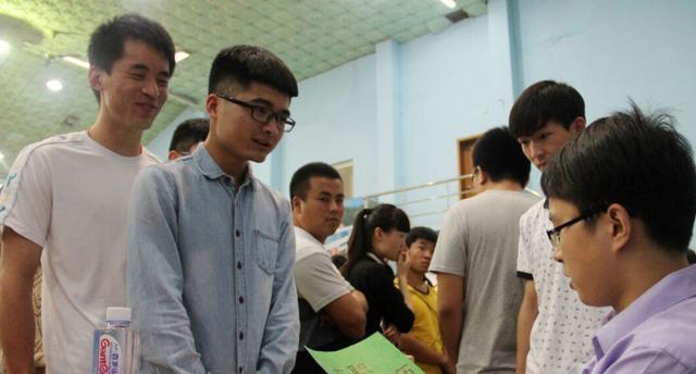 国企|国企中储粮开始招聘,有很多适合女生的岗位,年薪也很有吸引力