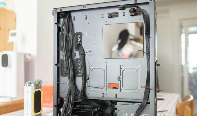 安卓|用XPG全家桶，装一台让老婆大人也觉得好看的高质量主机