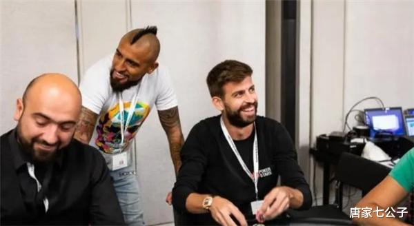 春节|贝尔迎高尔夫职业首秀!伊布皮克已开辟第二赛道!下一个C罗?