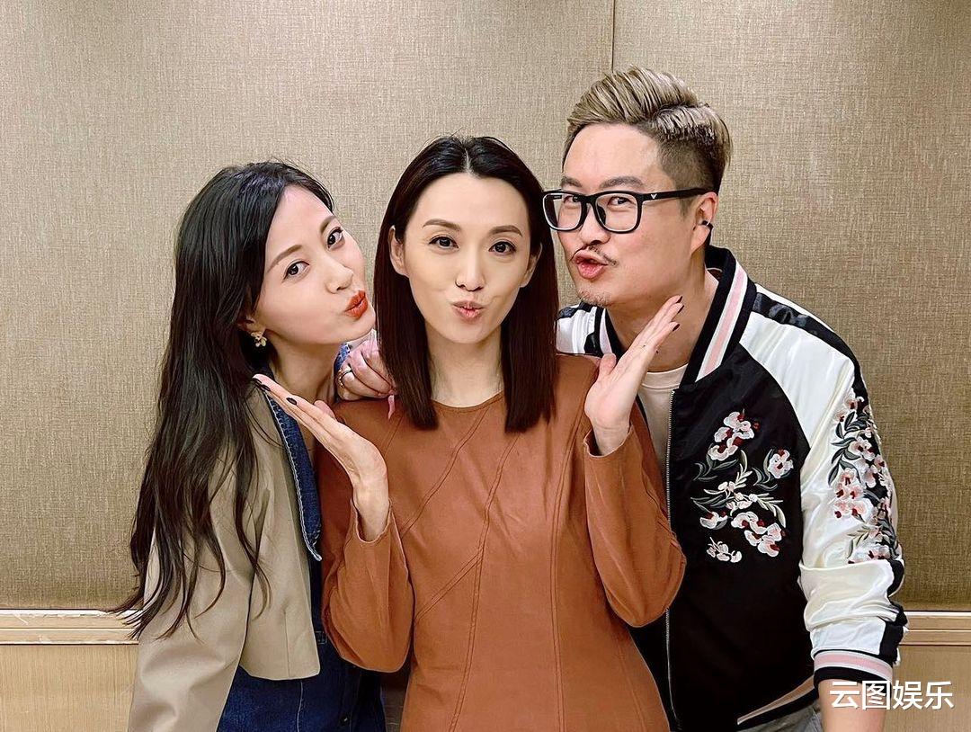 郑则仕|TVB花旦生日众星云集！郑则仕夫妇罕同框，小14岁妻子身材苗条