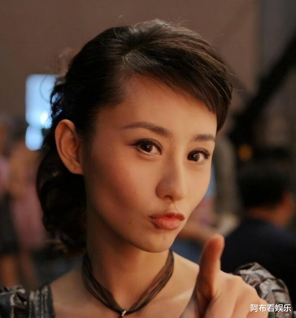 黄晓明|与黄晓明分手20年后，初恋女友刘立淇如今怎么样了？43岁孑然一身