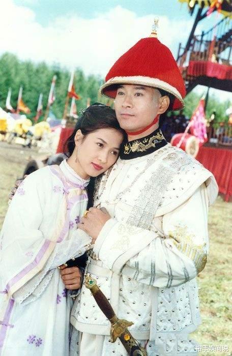 亚姐|三位亚洲小姐齐聚内地!年过半百都是单身,梁琤因眼睛遭网友质疑