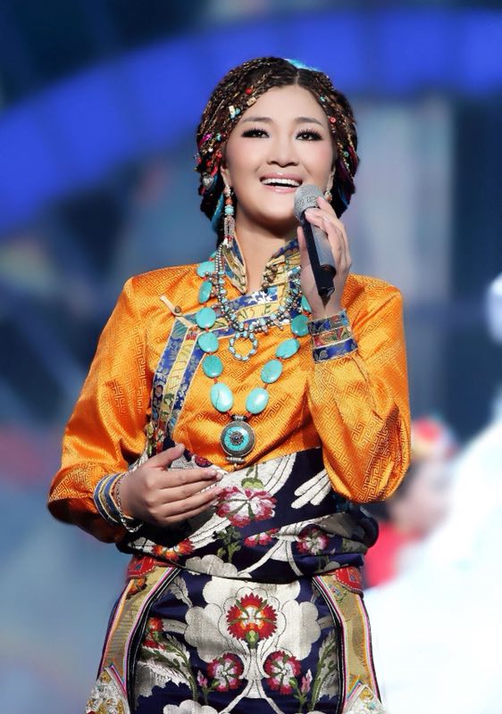 降央卓玛|曾被刀郎告上法庭的降央卓玛，生活中是个怎样的人？