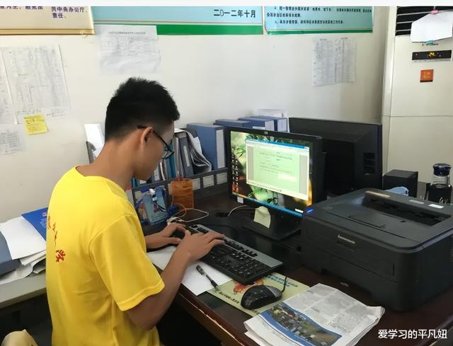 求职|985毕业生求职,月收入四千,入职后还降薪30%,辛酸谁能懂