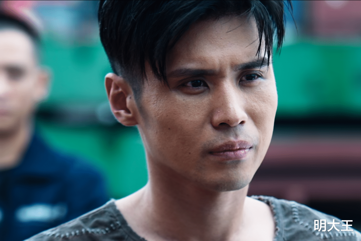 反派|反派角色个个精彩,播出过半仍是迷局重重,《冰雨火》加更锁观众