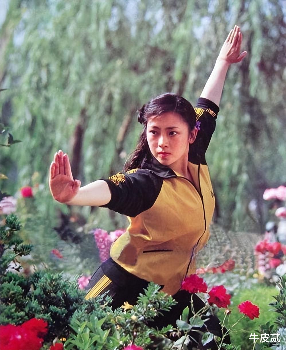 利智|因为李连杰，利智和黄秋燕的人生差距，一个是天一个是地