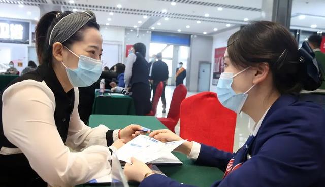 招聘|交通银行招聘管培生，总部岗位起薪1.2万，硕士以上学历免笔试