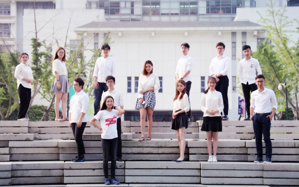 求职|比亚迪高调拒绝\英国博士\求职, 却获网友称赞, 原是国内读海外博士