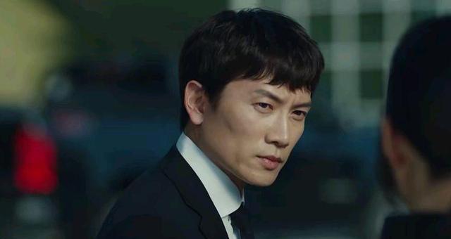 池晟|不够紧张,池晟像选错剧本,《ADAMAS》更新至第3集还没出味儿