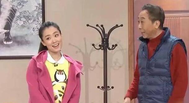 张小斐|元宵晚会张小斐好美上热搜,尽显“全民亲妈”般温柔