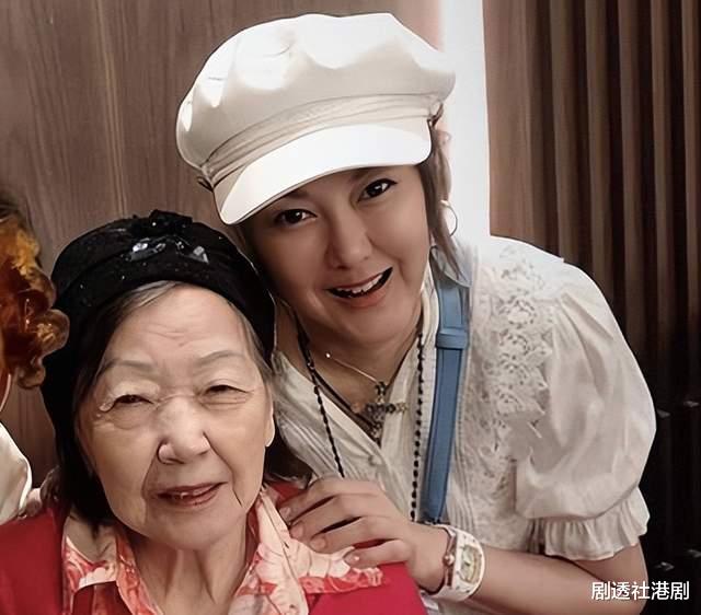 陈淑兰|突发！香港知名女星95岁母亲离世，为转运两次改名至今仍单身