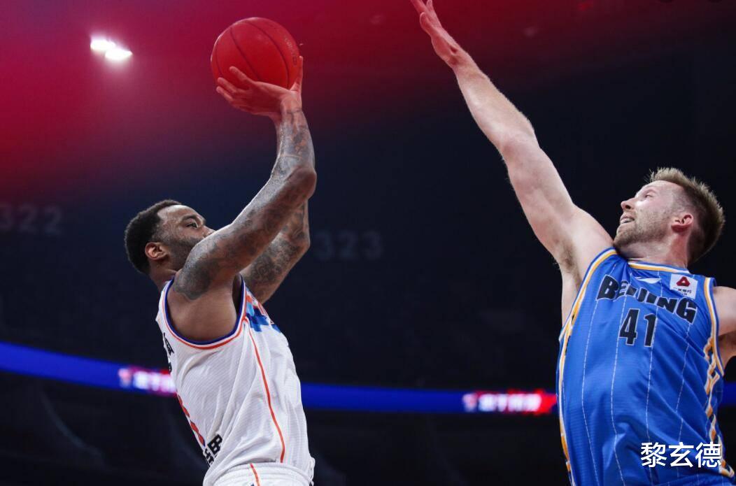 英超|十年前NBA选秀一笔交易的两名主角，如今在CBA赛场成了对头