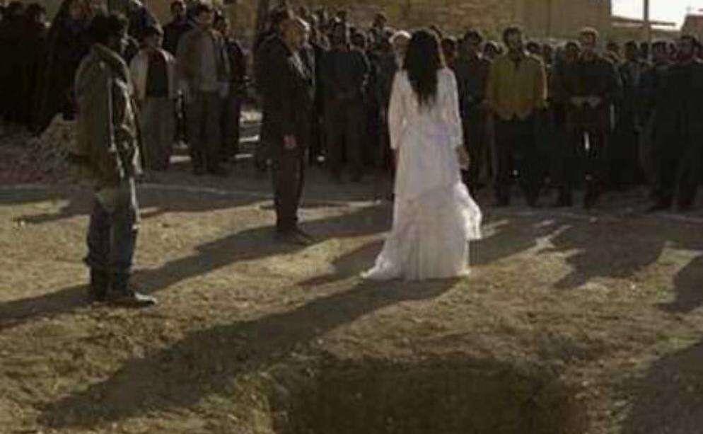 迪拜“最美公主”萨拉玛:完全靠美貌生活奢靡,如今却被沦落为生育工具?