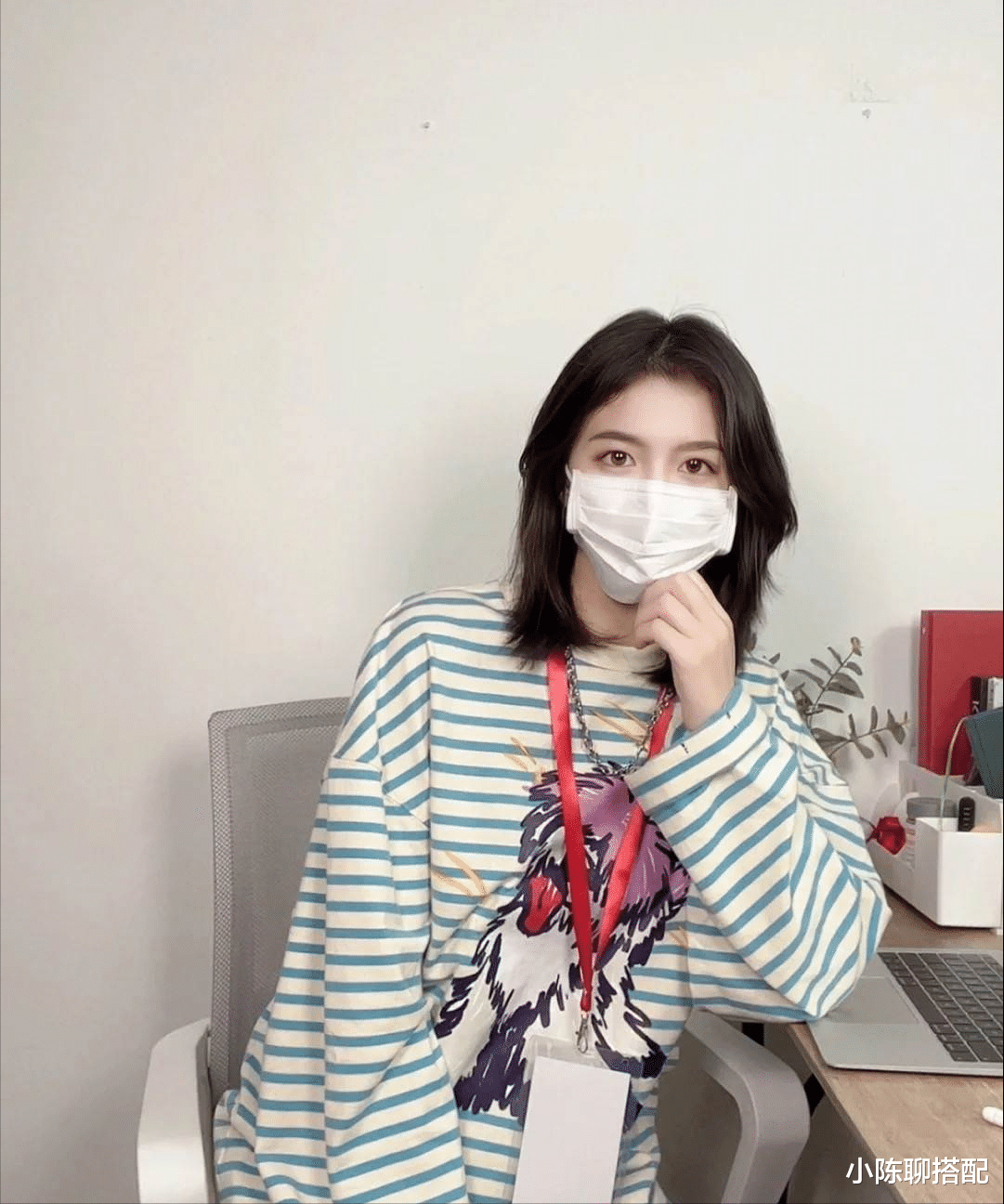 发型 今年火了一种发型叫“鱼尾发”,时髦洋气还显脸小,剪了都说美