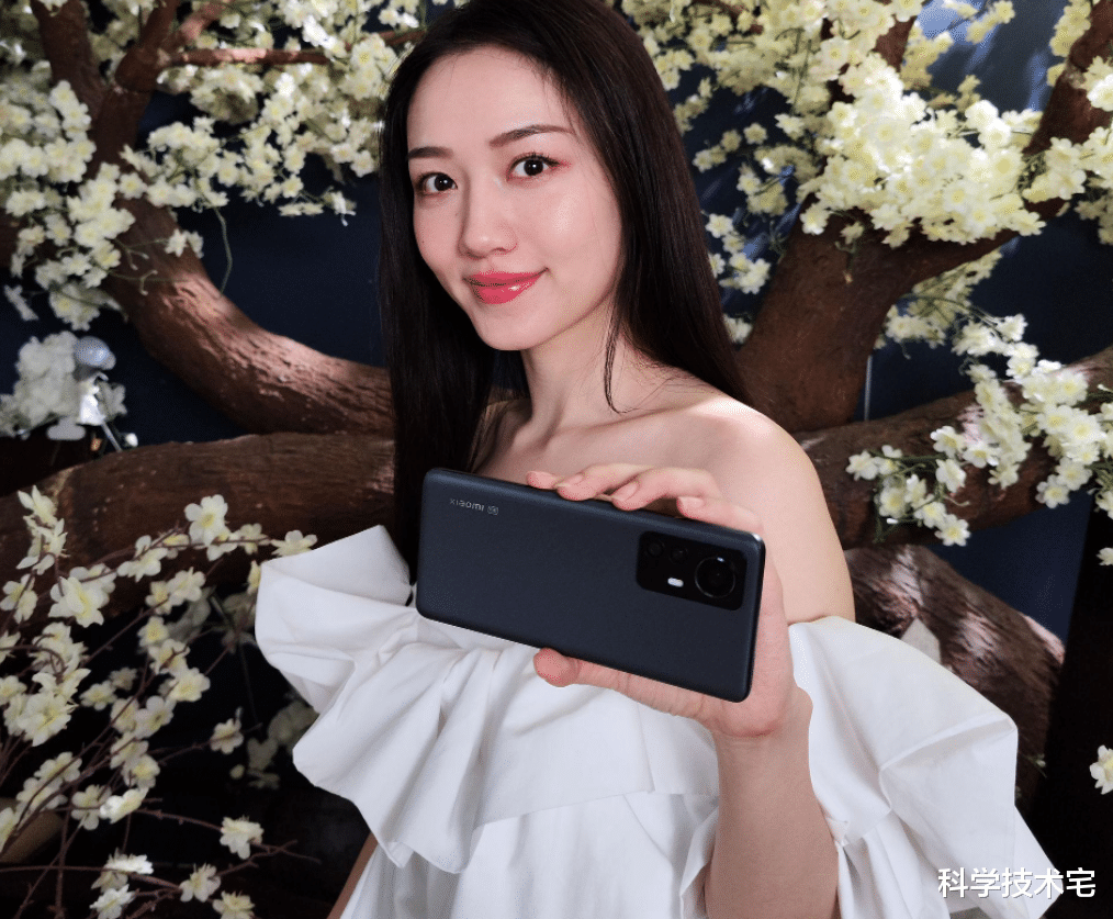 小米科技|哪款手机好评率高？两年前三星手机第一，小米12X排第二！