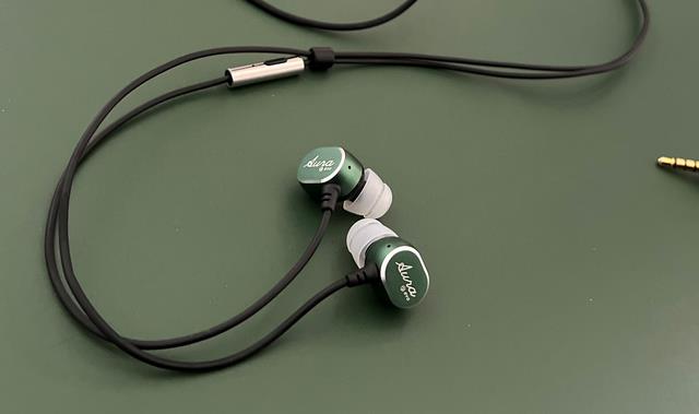 耳机|入门级的颜之好物，极光Evo：百元有线耳机也能不同凡响