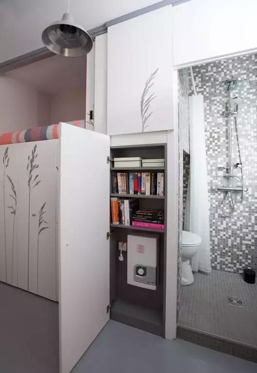 晒晒我8㎡的“小窝”,睡在衣柜里,厕所也在衣柜里,谁见过?