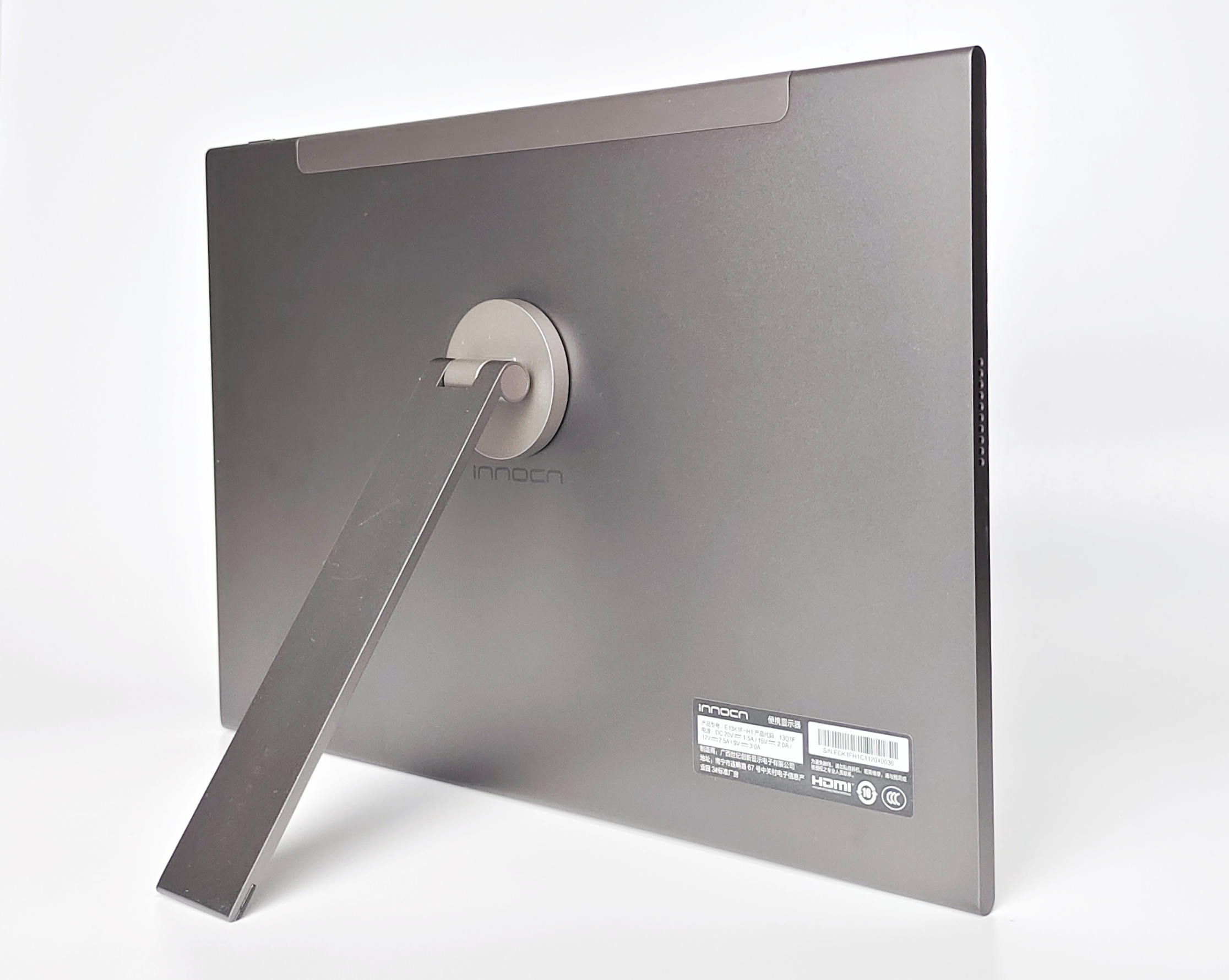 英特尔|游戏办公一屏搞定,INNOCN 13Q1F:更好用的便携显示器