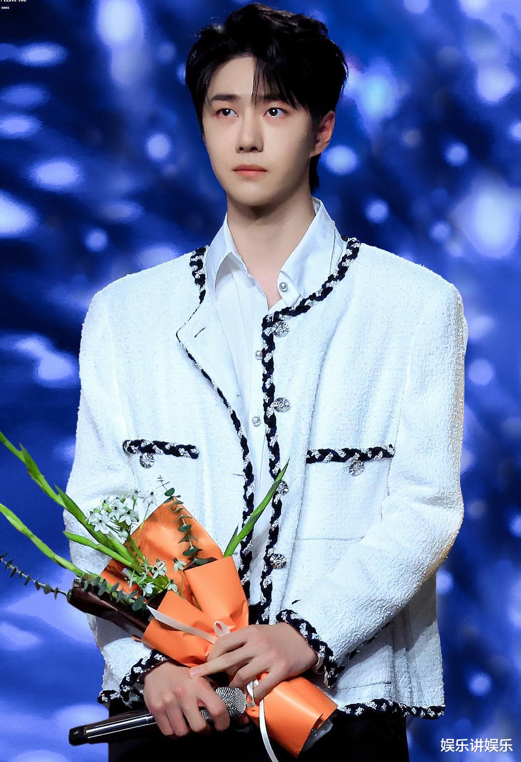 王一博|王一博被传《长风破浪》太离谱，女主也够离奇，还是先等《无名》