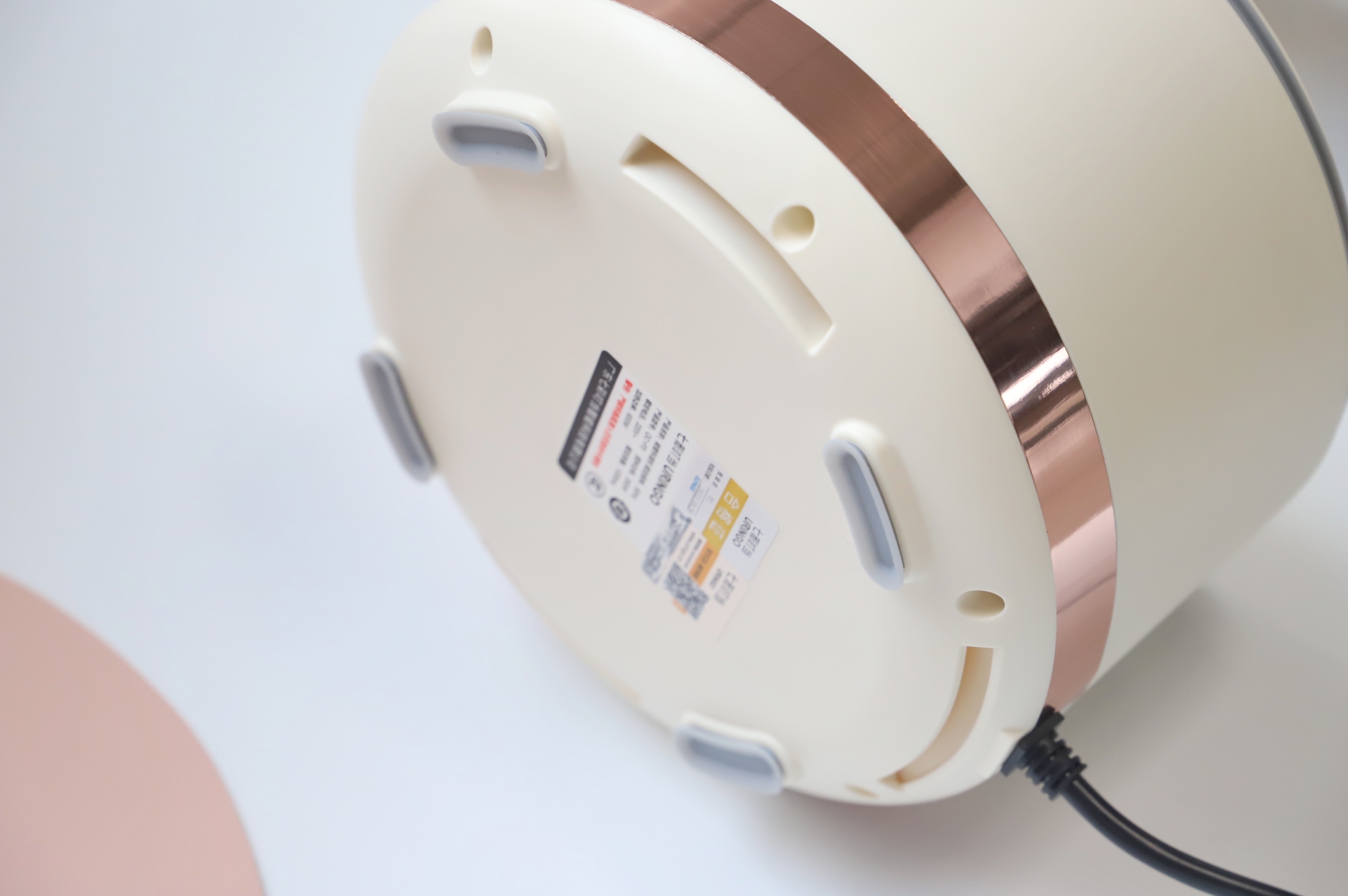 破壁机|静音细磨、精致养生,七彩叮当家用静音破壁机体验