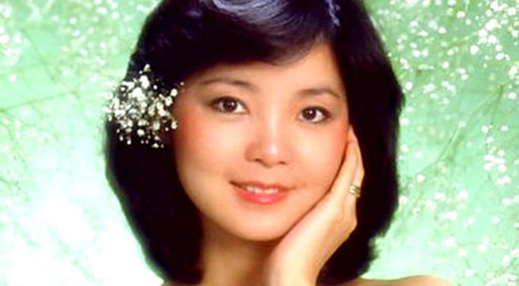 经典|别再吹捧“巴掌脸”了！15位“胖脸”也好看的女星，个个美得耀眼