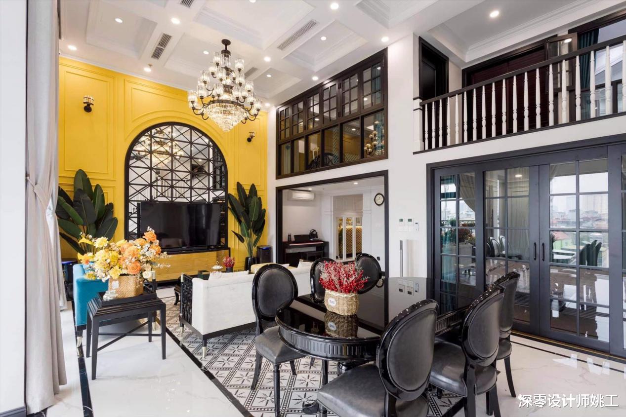 只有住过才知道复式住宅的好，150㎡上下两层，档次感那叫一个高