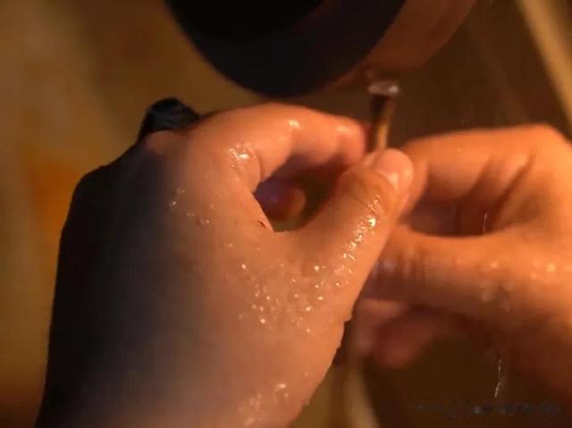 |百万级的冰料切开以后会是怎么样？