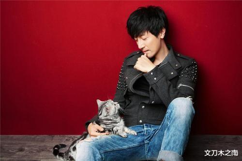 张鲁一|“三低”演员、沧桑大叔、B站男神张鲁一的成功之道